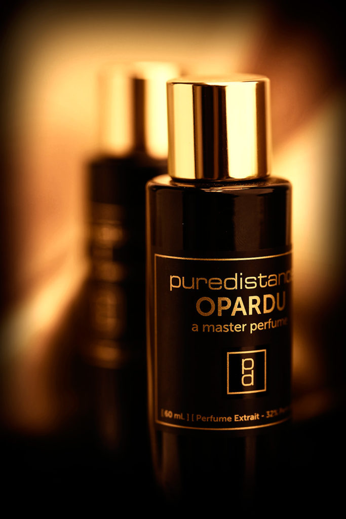 Puredistance OPARDU pure Perfume Extrait in a 60 ml flacon